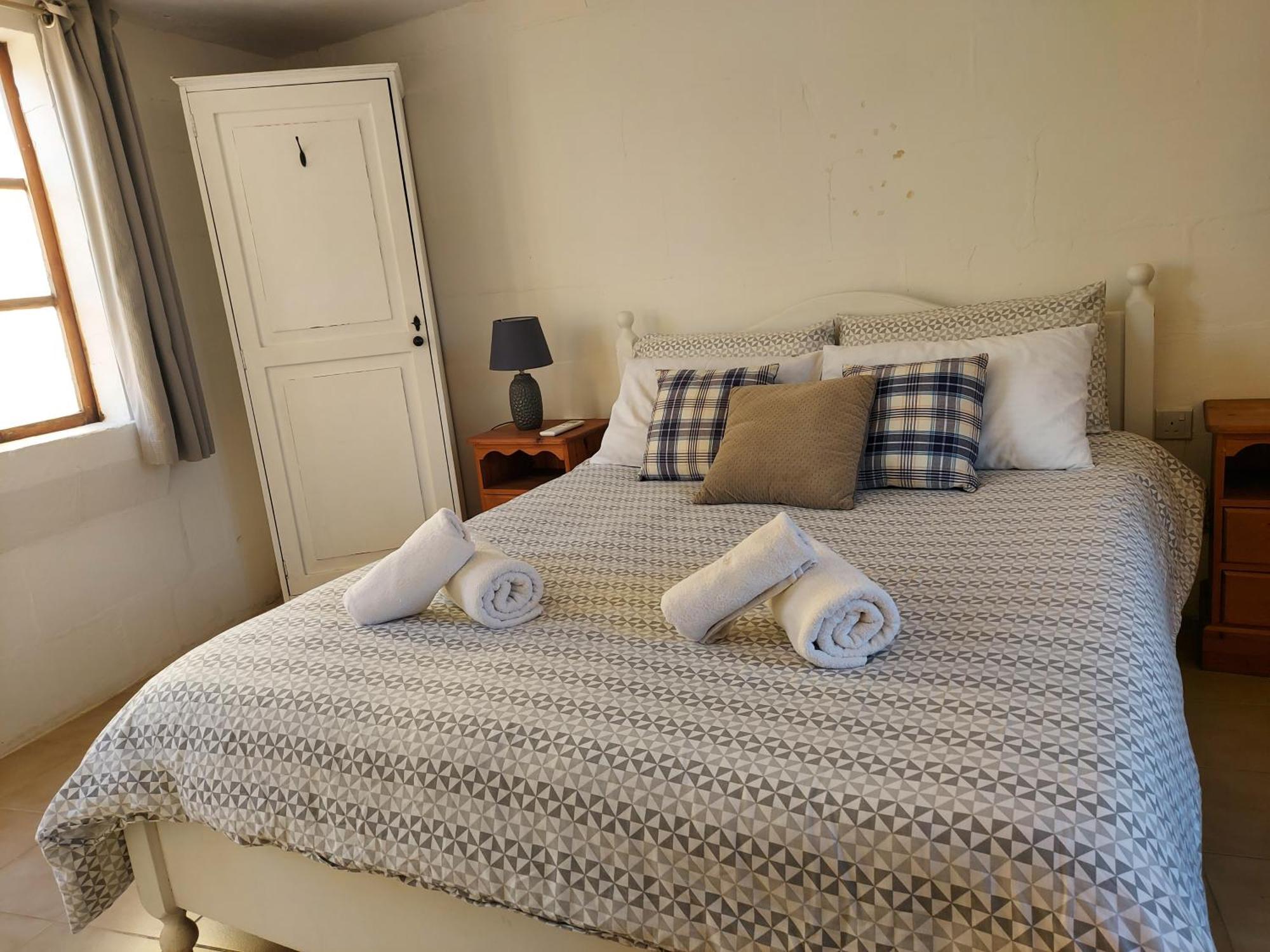 Razzett Warda B&B กฮาสลิ ภายนอก รูปภาพ